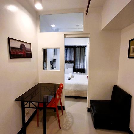 Makati Poblacion Hotel Mandaluyong Exterior foto