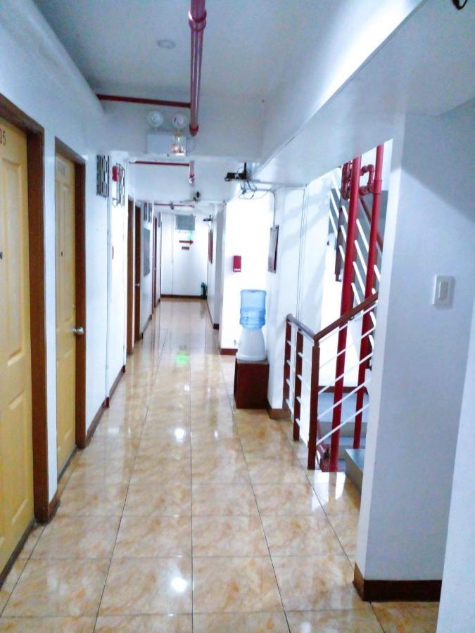 Makati Poblacion Hotel Mandaluyong Exterior foto